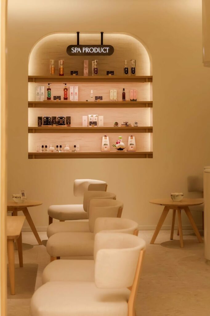 makkha-spa spa-interior-design beauty-salon product-display-shelf