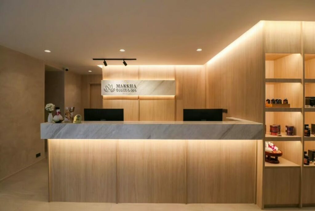 makkha-spa spa-reception-desk health-and-spa interior-design