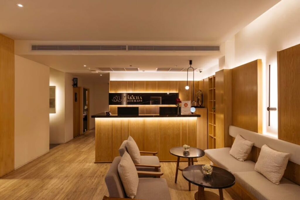 makkha-spa spa-reception hotel-lobby wood-interior-design