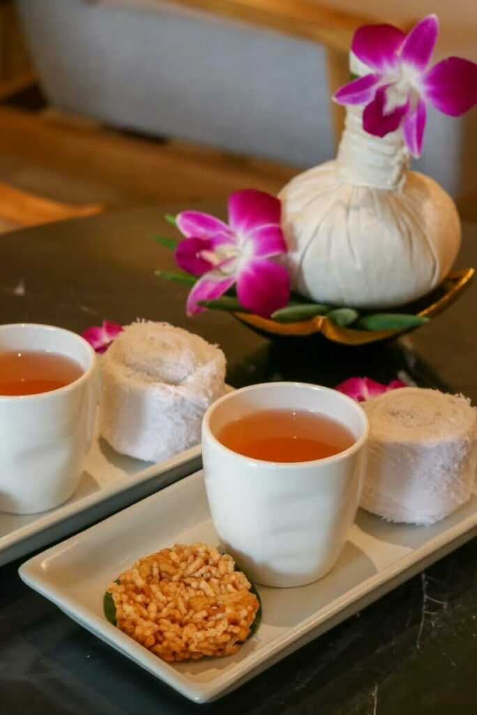 makkha-spa spa-welcome herbal-compress thai-tea