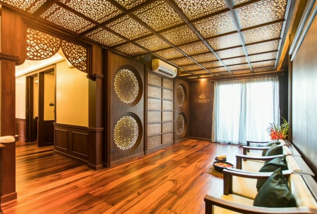makkha-spa spa-interior-design wooden-lattice-ceiling luxury-waiting-area