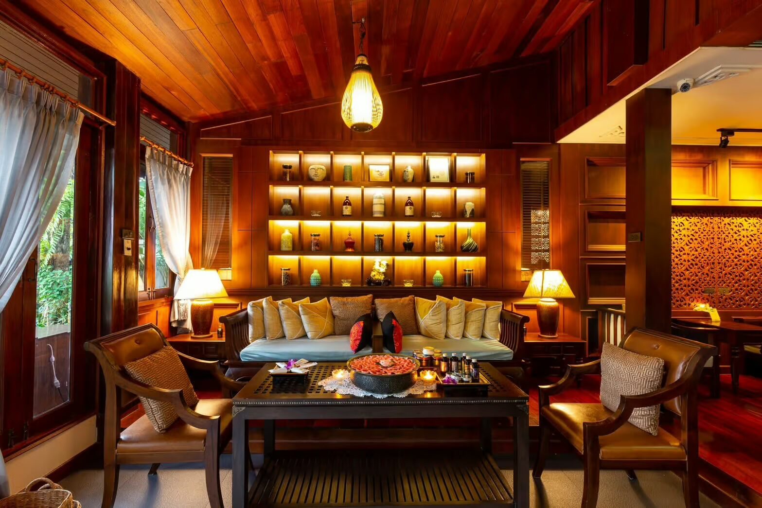 makkha-spa spa-lounge thai-interior-design wood-paneling