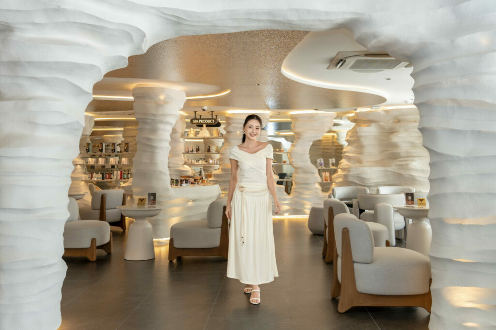 makkha-spa spa-interior-design luxury-wellness-center retail-lounge