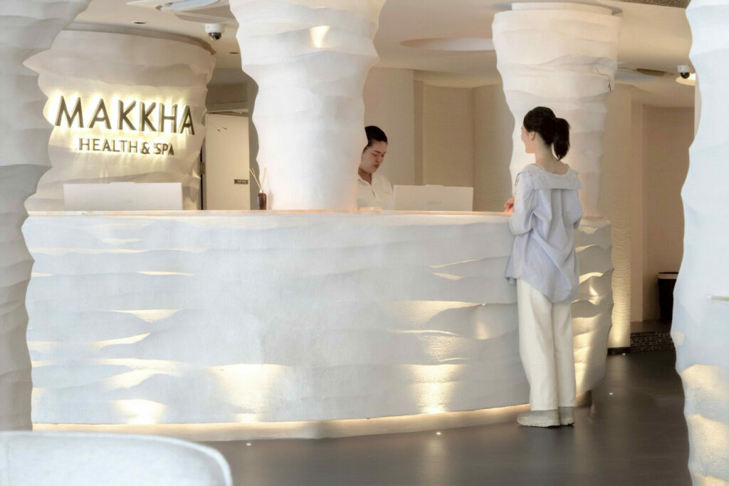 makkha-spa spa-reception health-and-spa modern-interior-design